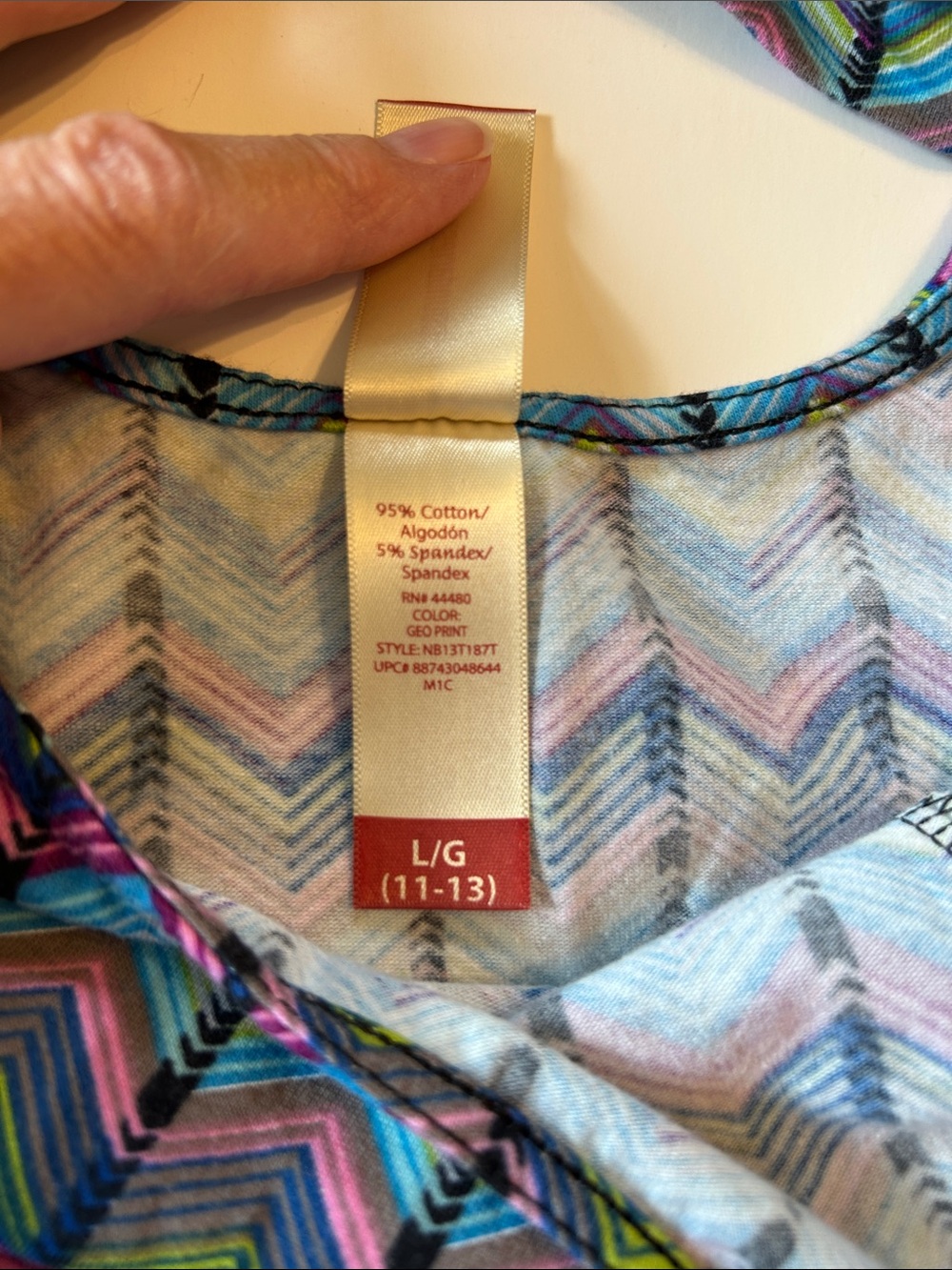 Women’s Multicolor Chevron Tank Top - Sleeveless Casual - Picture 5 of 5